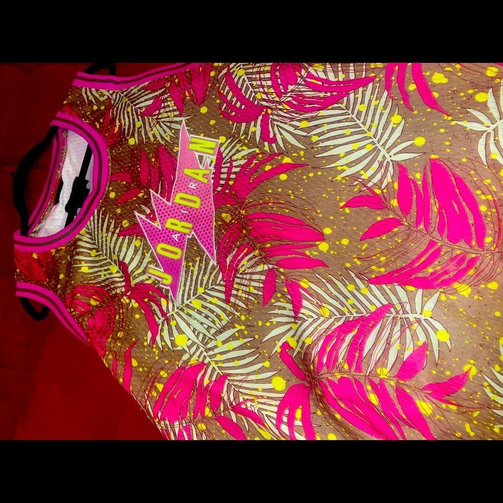 Set of pre owned name brand shirts and jerseys